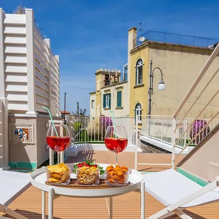 Radici House - Elegant With Patio And View Holiday home *