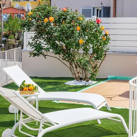 Radici House - Elegant With Patio And View * Sant'Agnello